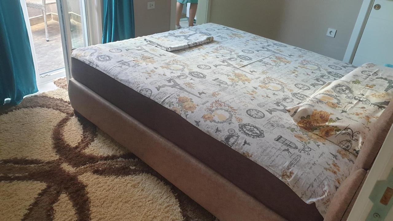 Apartman Sweet Dreams 3 Ni Eksteriør bilde